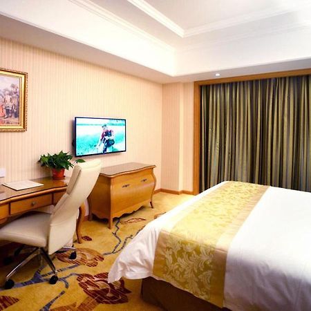 Vienna Hotel Shanghai Meilan Lake Metro Station Luodian  Экстерьер фото