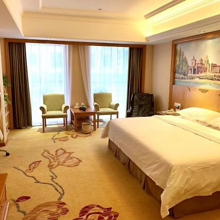 Vienna Hotel Shanghai Meilan Lake Metro Station Luodian  Экстерьер фото
