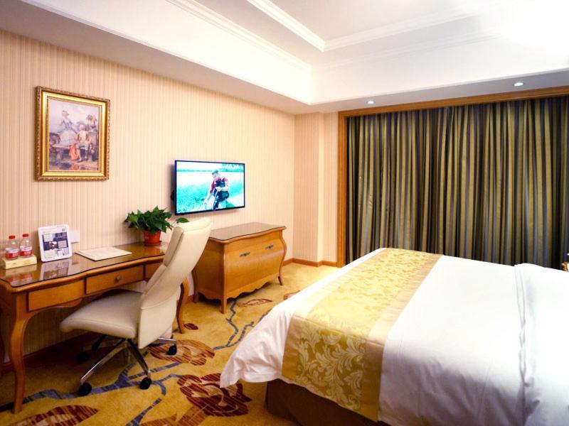 Vienna Hotel Shanghai Meilan Lake Metro Station Luodian  Экстерьер фото