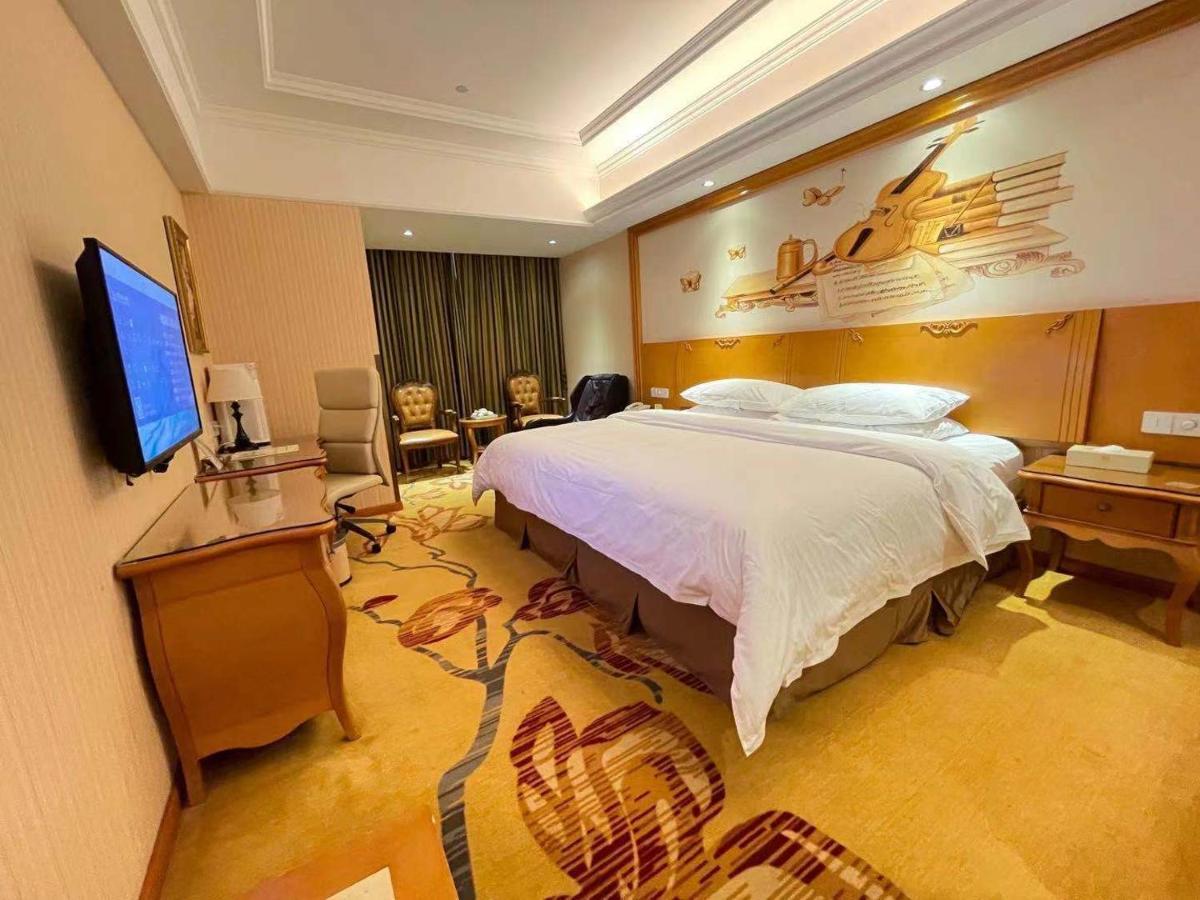 Vienna Hotel Shanghai Meilan Lake Metro Station Luodian  Экстерьер фото