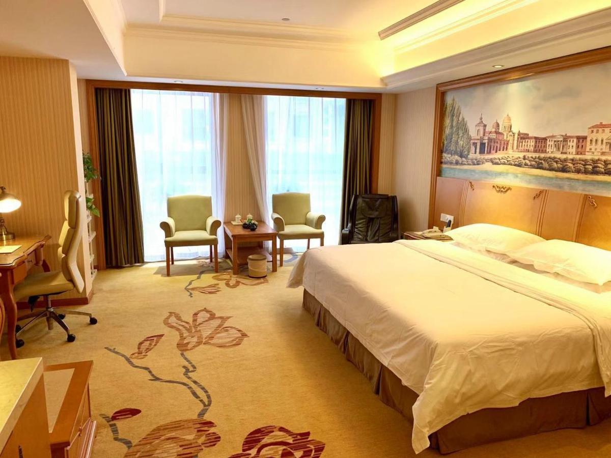 Vienna Hotel Shanghai Meilan Lake Metro Station Luodian  Экстерьер фото